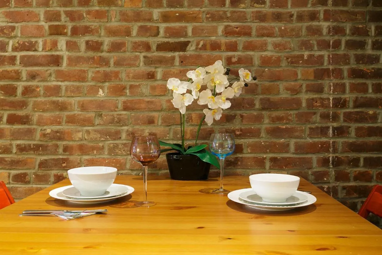 Times Square Holiday Rental Loft! 0*, Nova Iorque